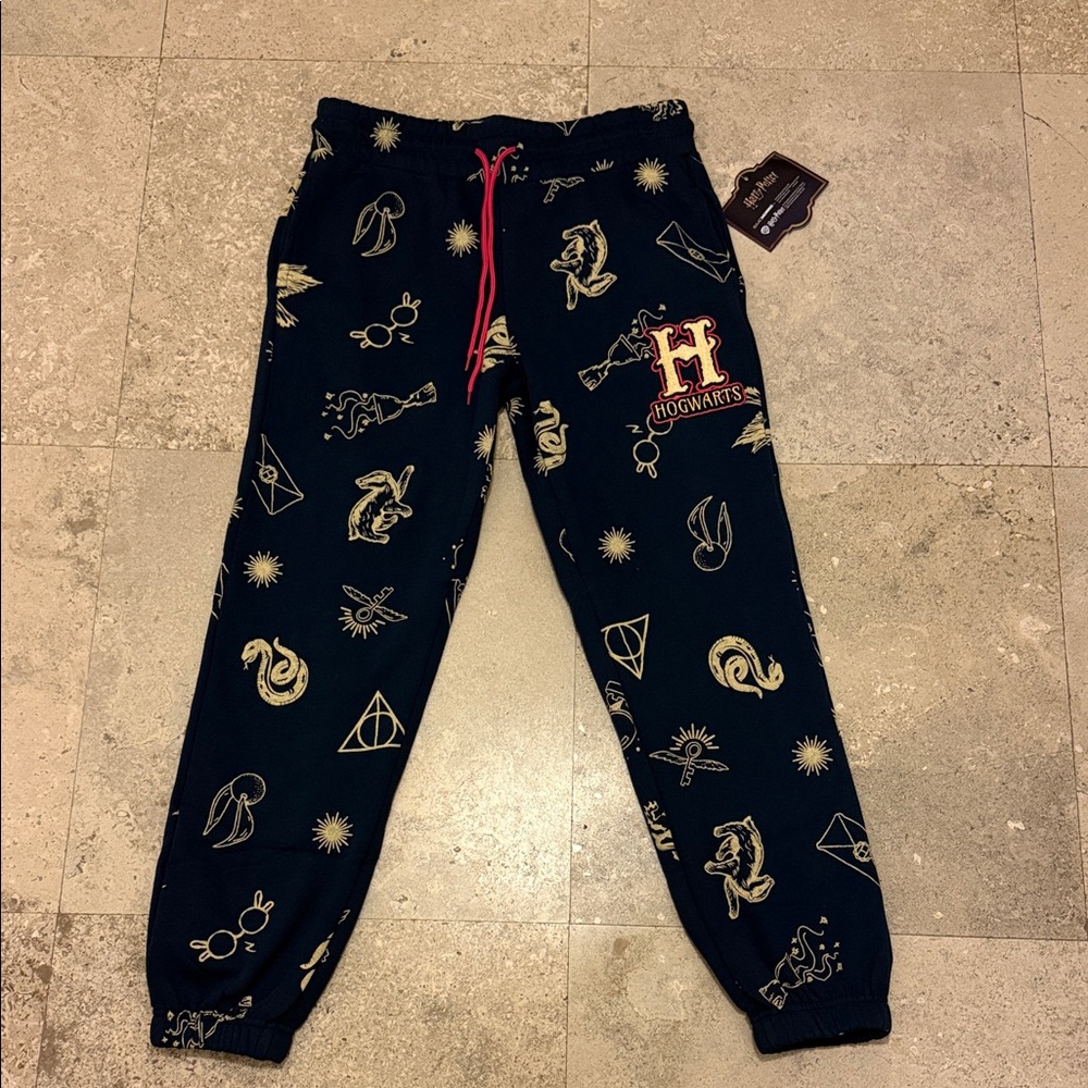 Hogwarts sweatpants Track Joggers with Gold Print and Red Drawstring NWT